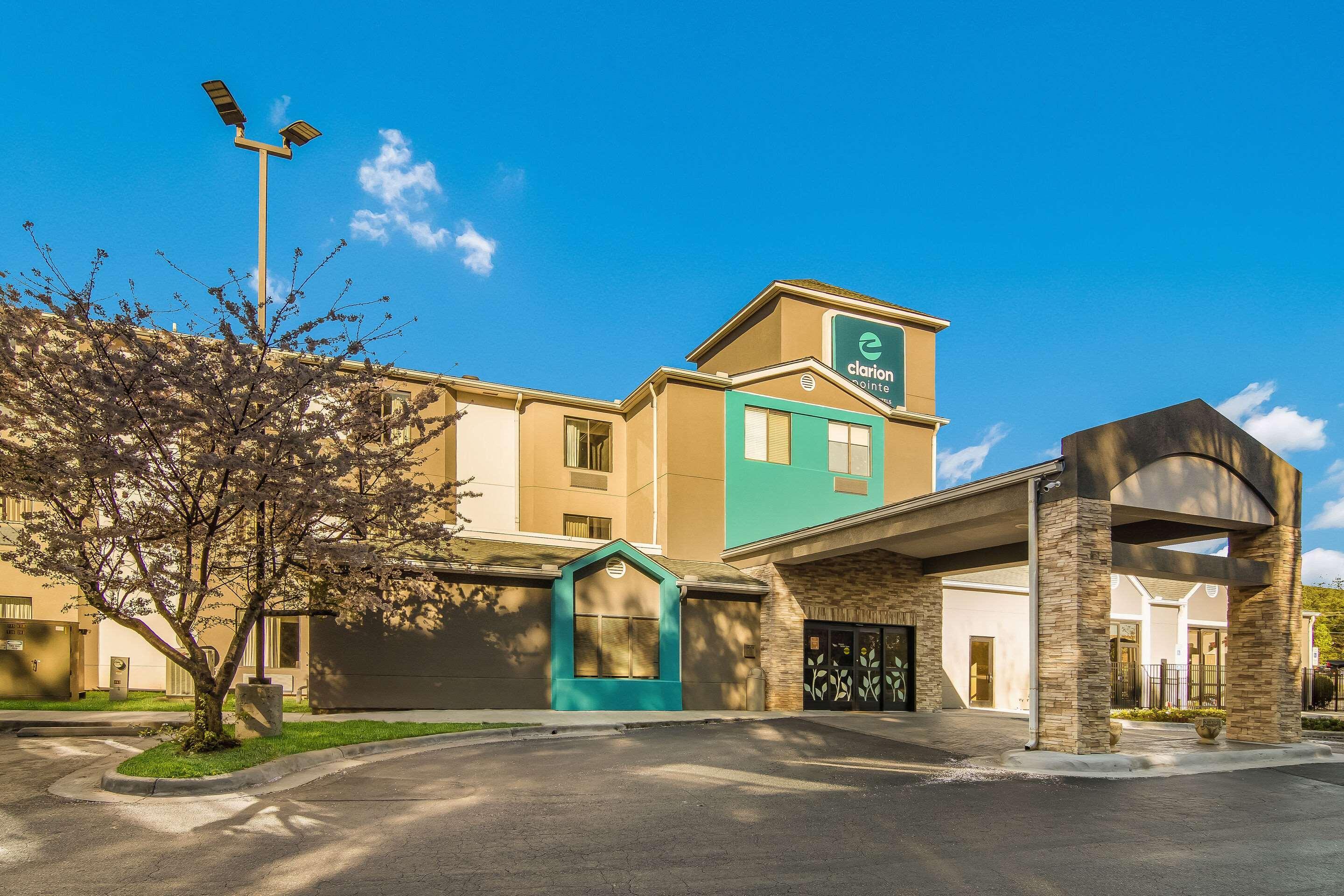 Clarion Pointe Wake Forest - Raleigh North Exterior photo